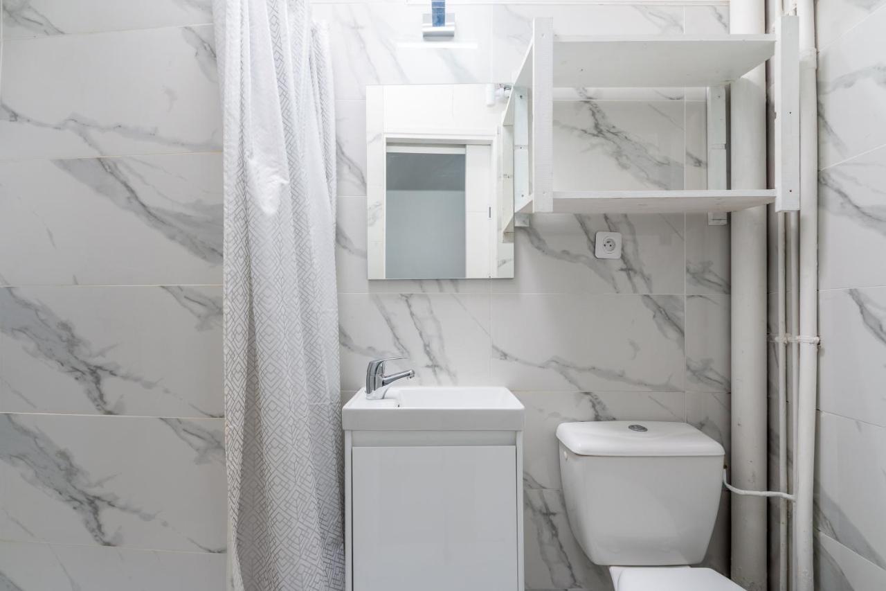 Appartement Metro Alexandre Dumas Paris Dış mekan fotoğraf