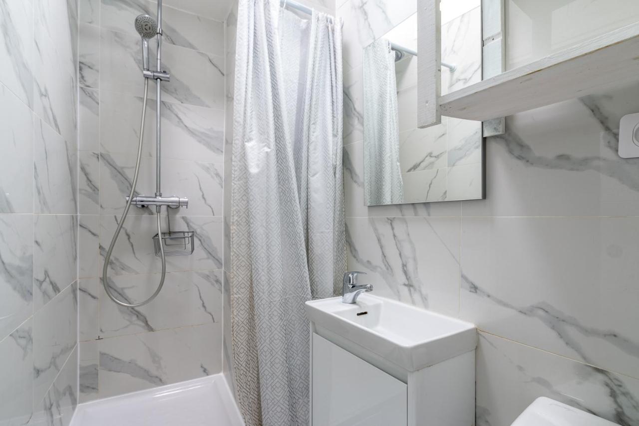 Appartement Metro Alexandre Dumas Paris Dış mekan fotoğraf